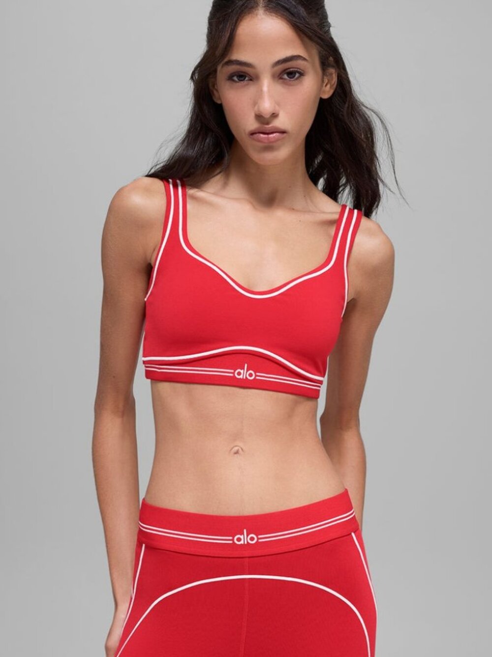 Alo Yoga Airbrush Heart Throb Sports Bra Bright Red/White M NWT